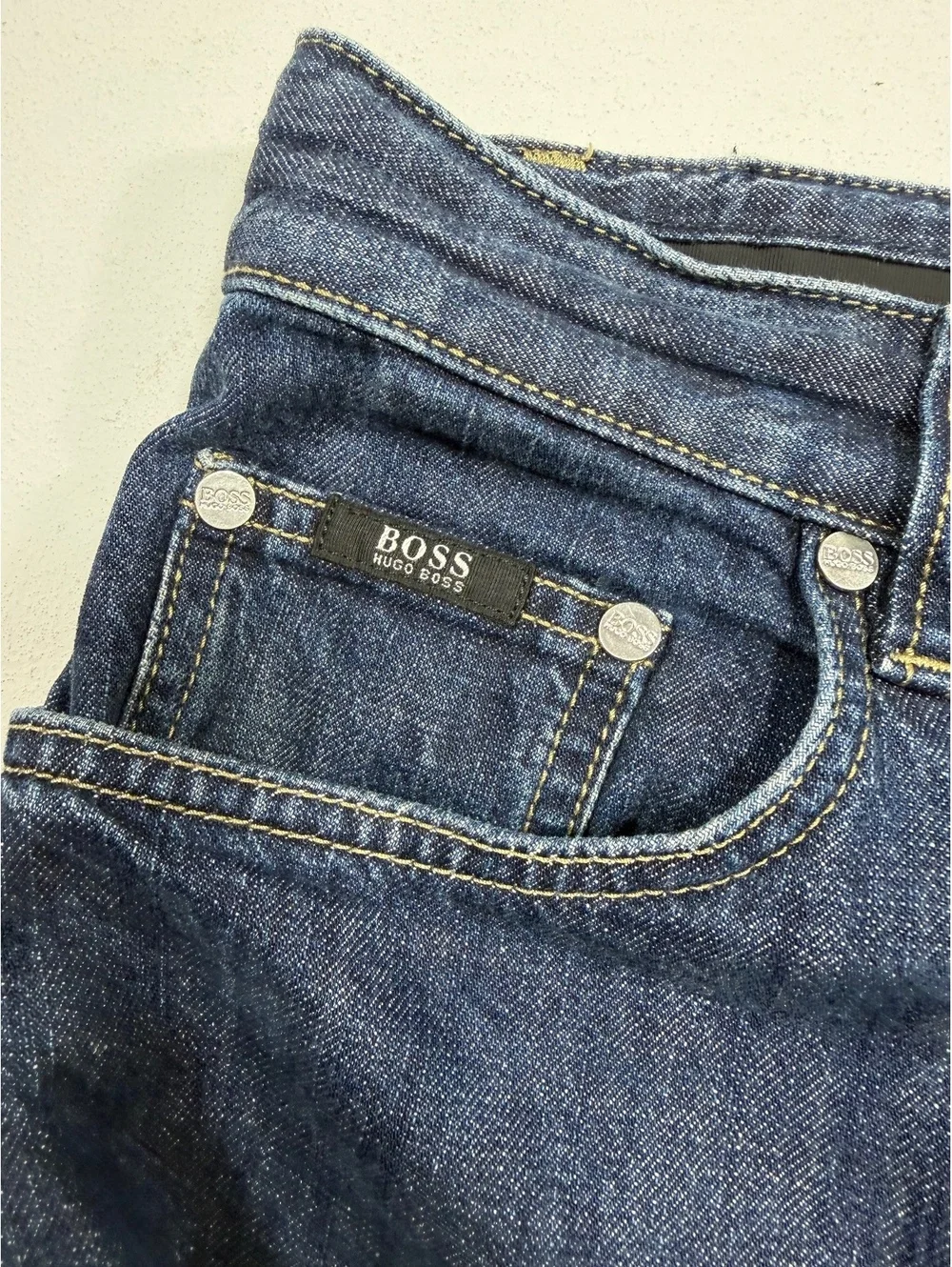 Hugo Boss Alabama Jeans Men’s 38x32 Dark Wash Straight Leg Denim Pants